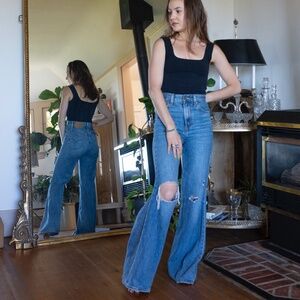 Levi High Rise Loose Flare Jeans
